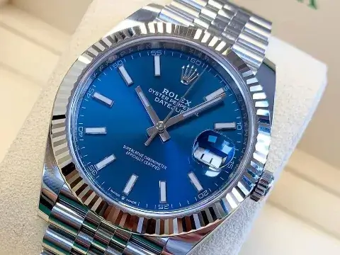 Relógios de luxo com metais preciosos para avaliação